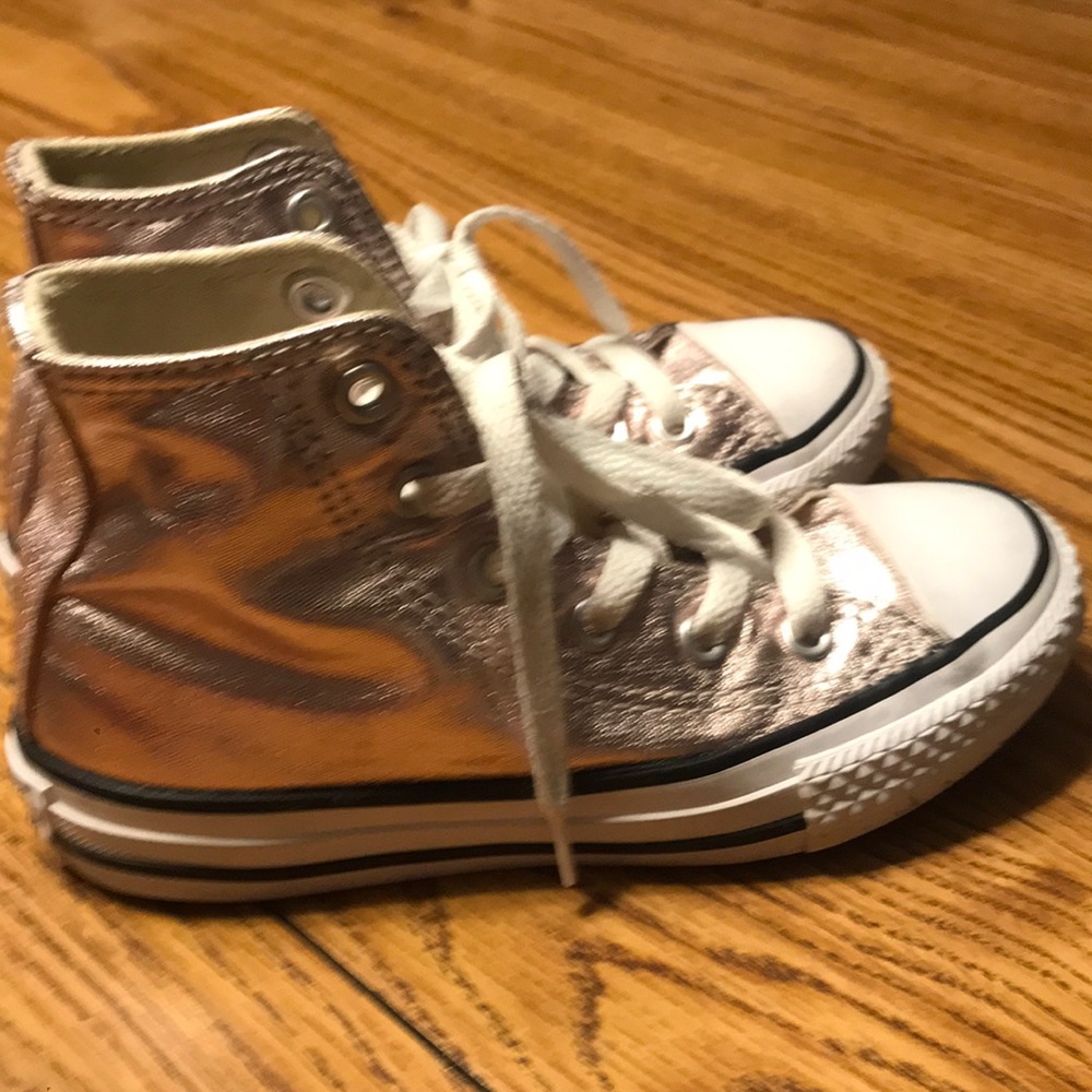 Girls junior converse gold sneakers sz 12 US